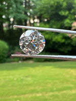Load image into Gallery viewer, Certified Flawless Round Brilliant Ideal Cut Lab Grown Diamonds D E-F Color in Sizes 1 to 4 Carat
