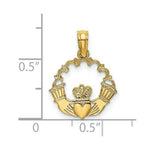 Load image into Gallery viewer, 14K Yellow Gold Engraved Claddagh In Scallop Circle Charm Pendant