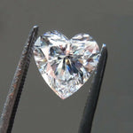 Load image into Gallery viewer, Lab Grown Calibrated Heart Shape Diamond 0.10 - 0.15 Carat VS1/F Clarity Color - 1, 2, 5 and 10 Pcs