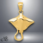 Load image into Gallery viewer, 14K Yellow Gold Stingray Pendant with Necklace Chain Options
