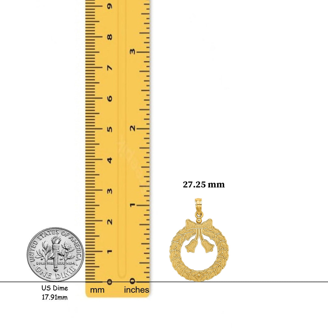 14K Yellow Gold Satin/Polished Christmas Wreath Charm with Necklace Chain Options