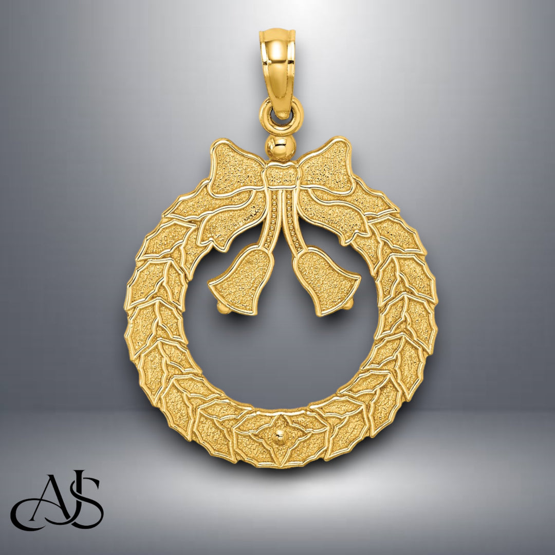14K Yellow Gold Satin/Polished Christmas Wreath Charm with Necklace Chain Options