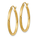 Load image into Gallery viewer, 14K Yellow Gold Satin &amp; Diamond-cut 2mm Round Tube Hoop Earrings 25mm length
