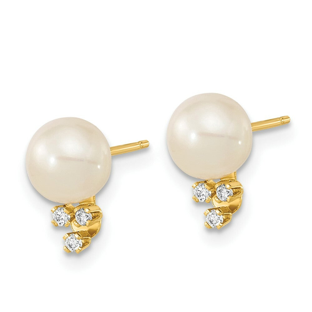14K Yellow Gold 6-7mm White Round Freshwater Cultured Pearl .06-Carat tw Diamond Earrings